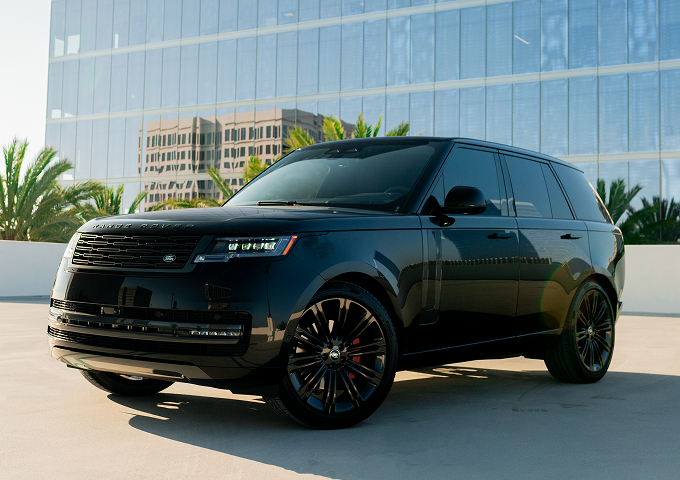 Black 2025 Land Rover Range Rover P400 SE luxury SUV rental SoCal