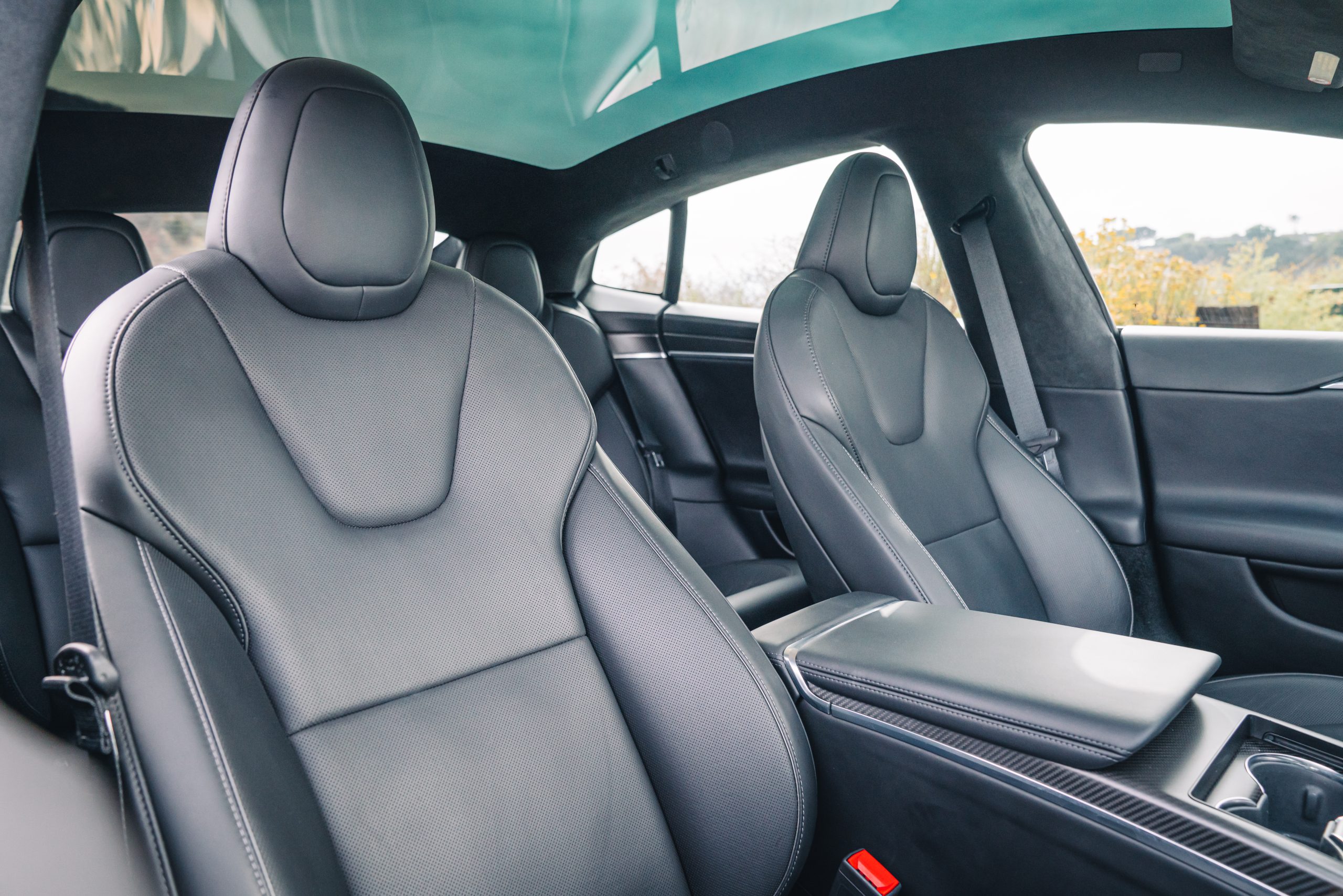 Tesla Model S Plaid steering wheel and dash Black interior San Diego