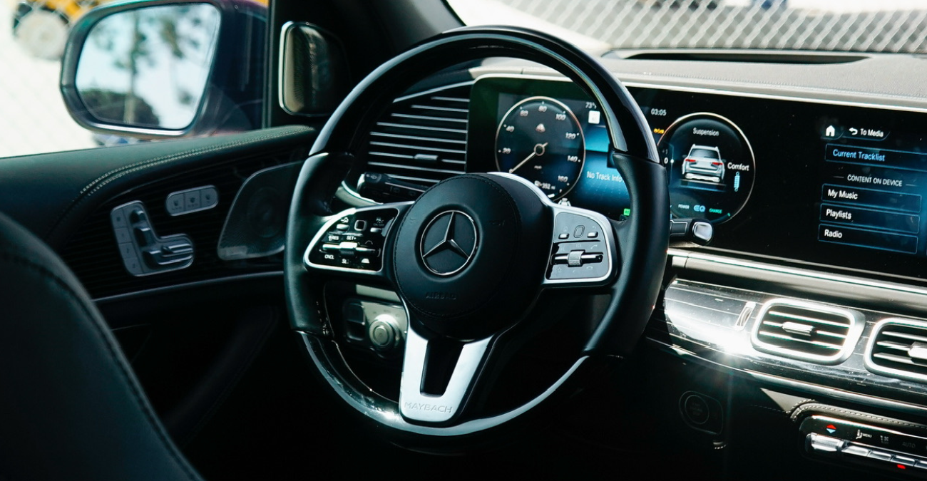 2021 Mercedes-Benz Maybach GLS600 luxury interior Black and Silver Maybach Print San Diego