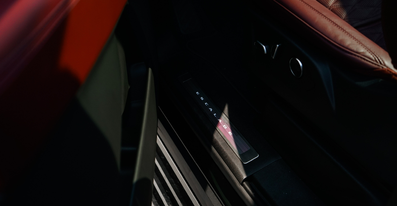 2023 Cadillac Escalade ESV exterior Black OC rental