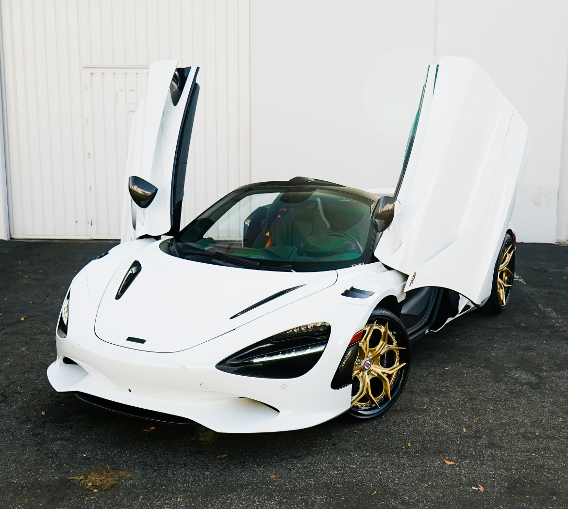 2024 McLaren 750S Spyder White supercar available for rent in Pacific Coast Highway