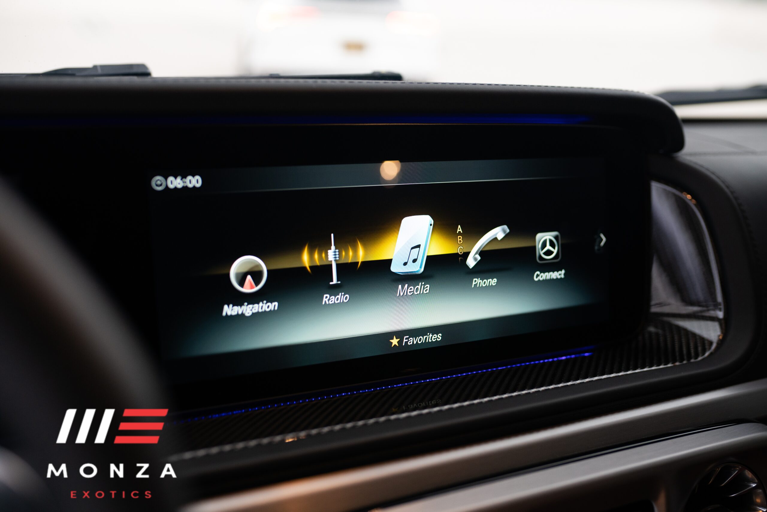 Mercedes-Benz G63 AMG steering wheel and dash Red / Black interior OC