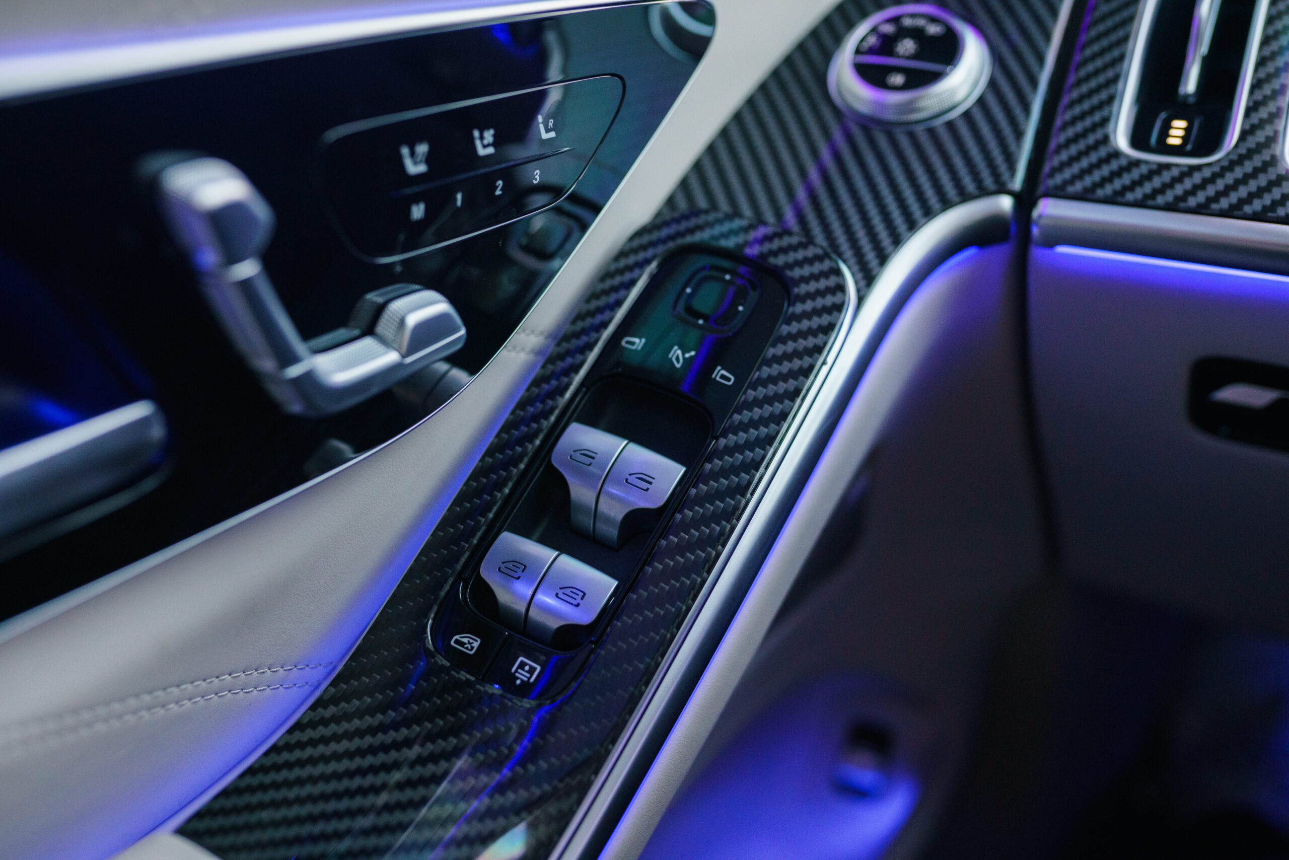 Mercedes-Benz Maybach S580 Black/White interior cabin Southern California