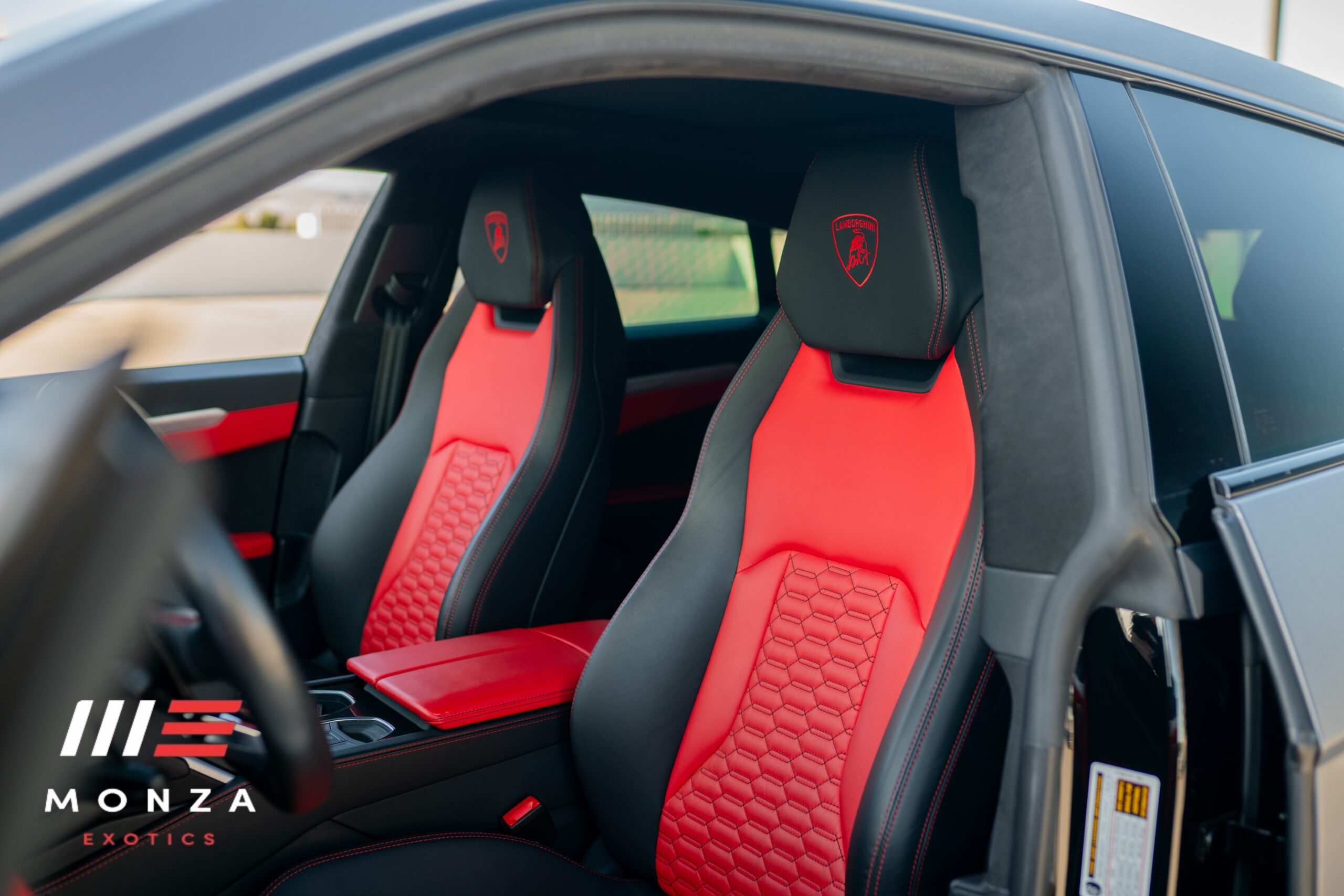 2023 Lamborghini Urus Widebody front three-quarter Black SoCal