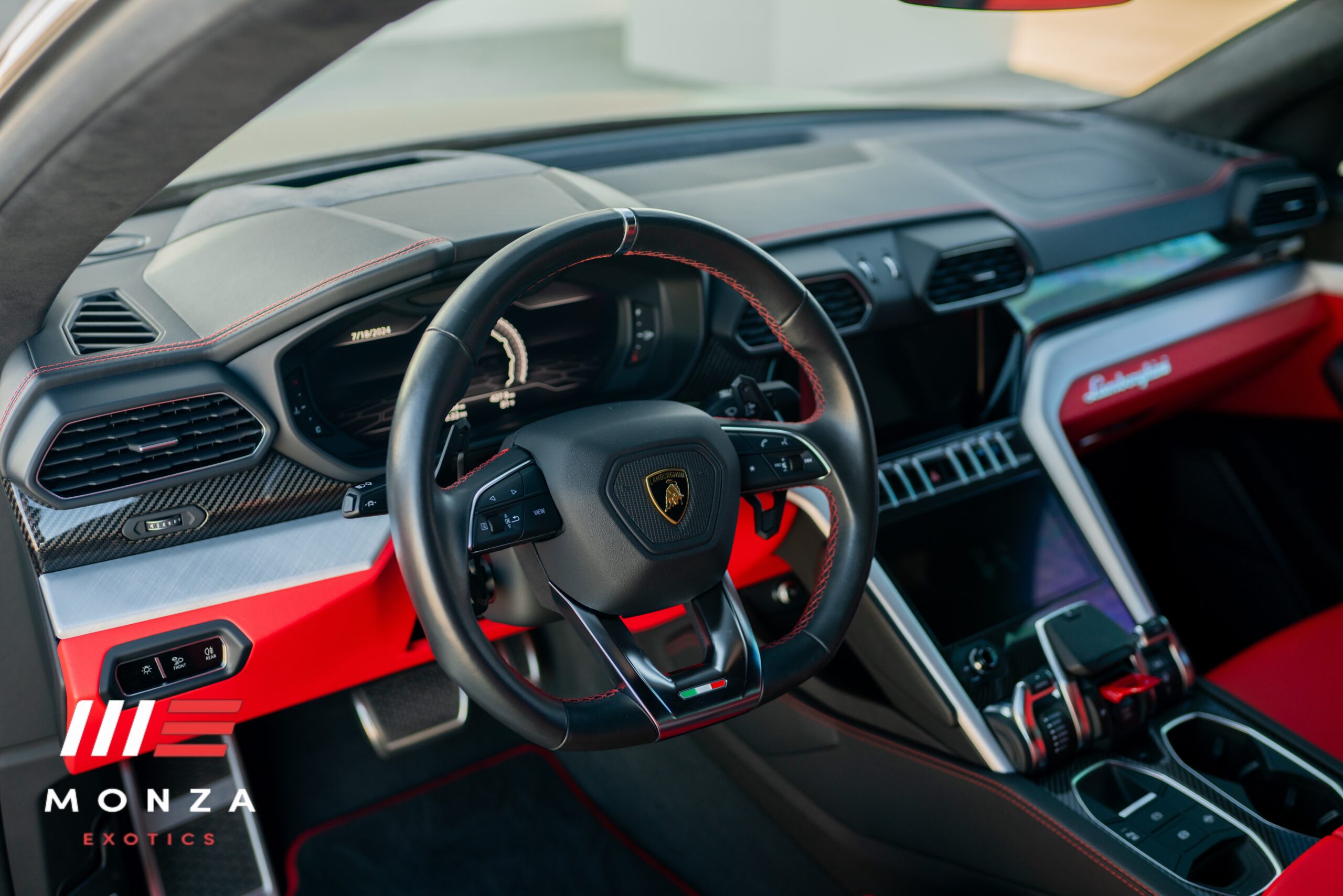 2023 Lamborghini Urus Widebody wheel detail luxury vehicle Los Angeles