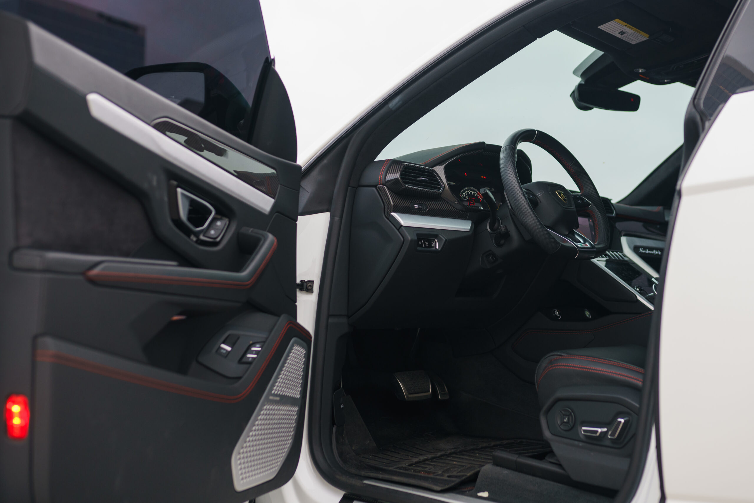 Lamborghini Urus Matte White rear quarter view Los Angeles