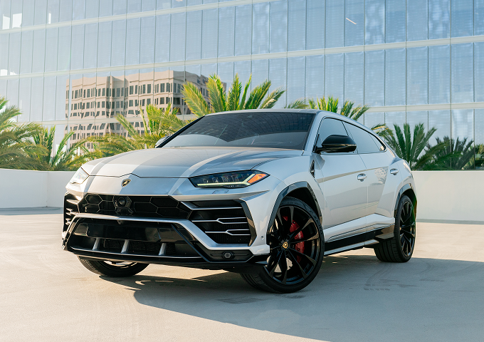 2023 Lamborghini Urus exotic car rental OC