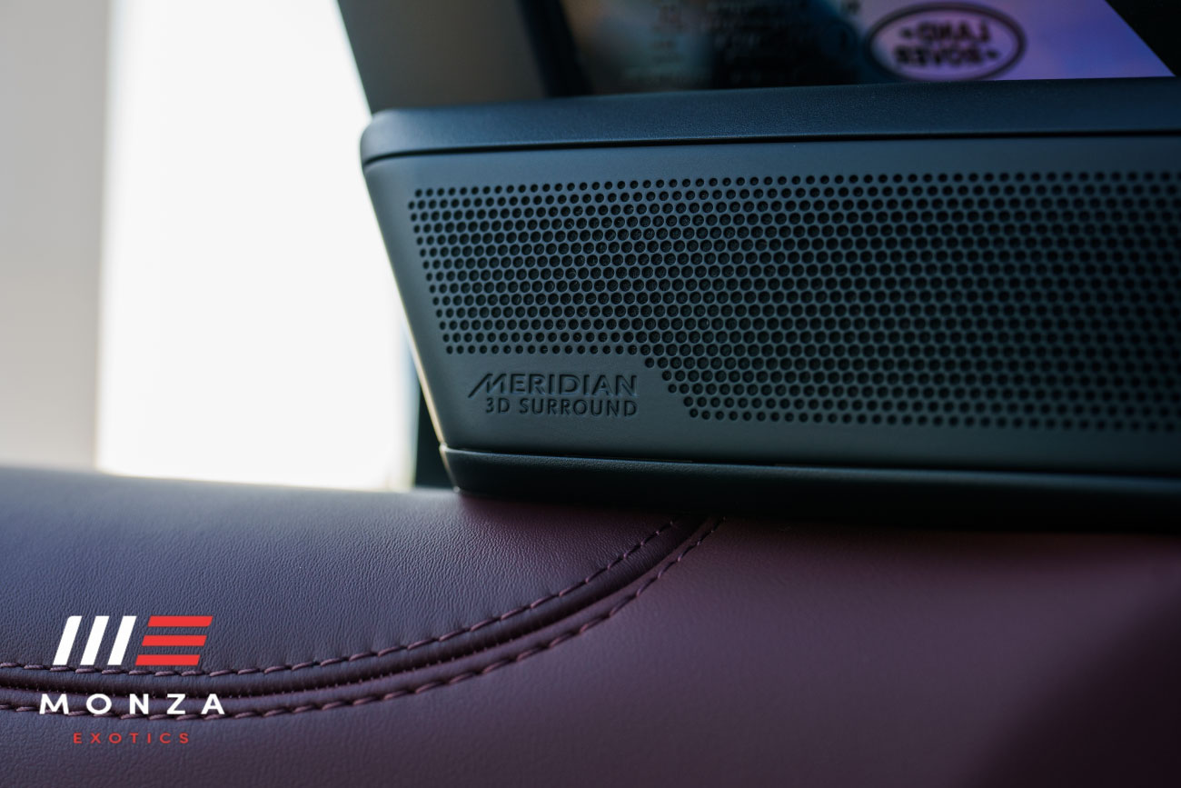 Land Rover Range Rover P400 SE Black rear quarter view Los Angeles