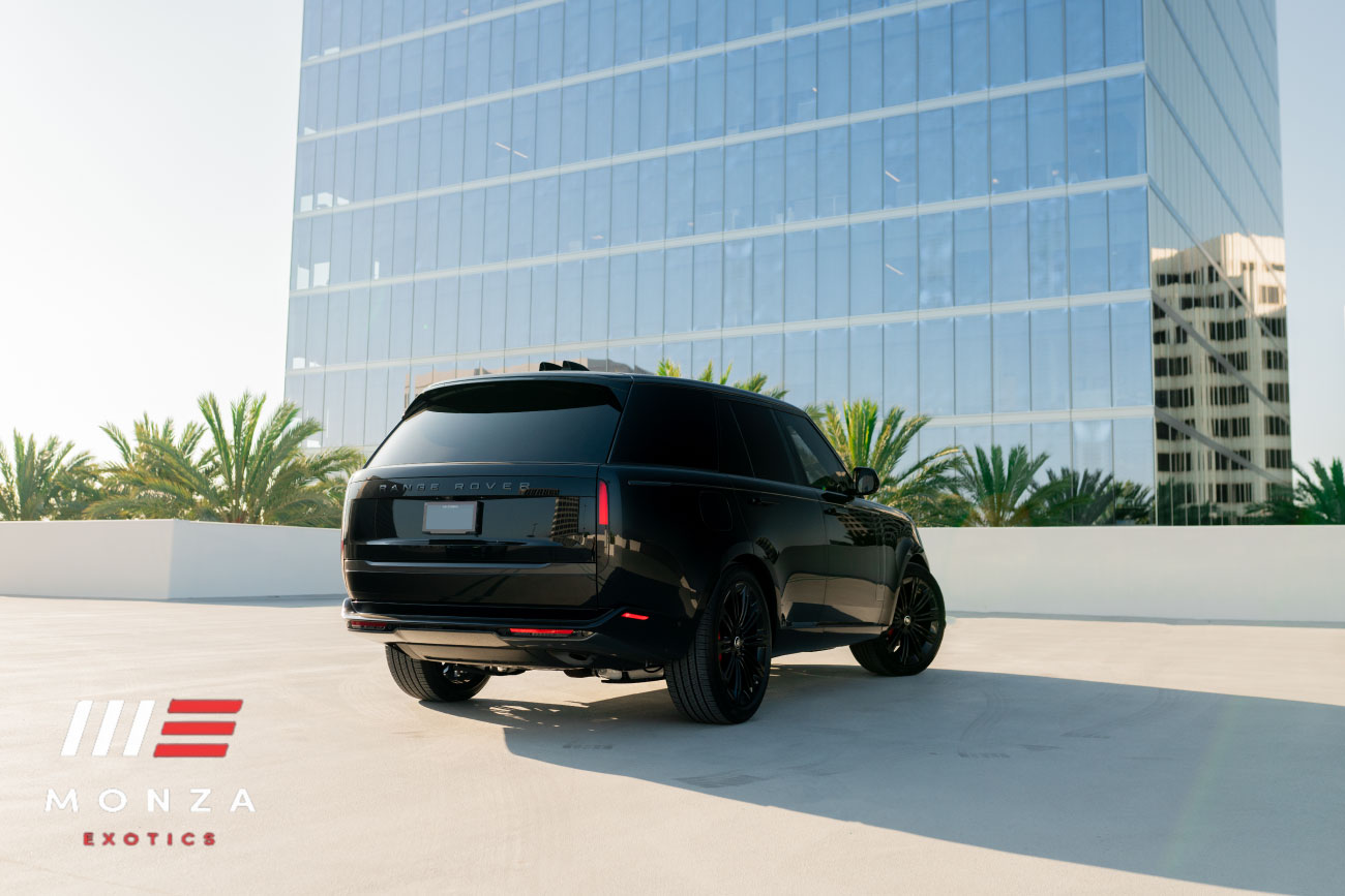 2025 Land Rover Range Rover P400 SE front three-quarter Black SoCal exotic rental