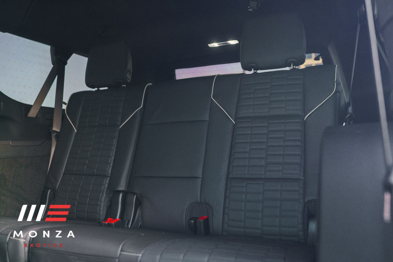 Cadillac Escalade Platinum Sport steering wheel and dash Black interior OC