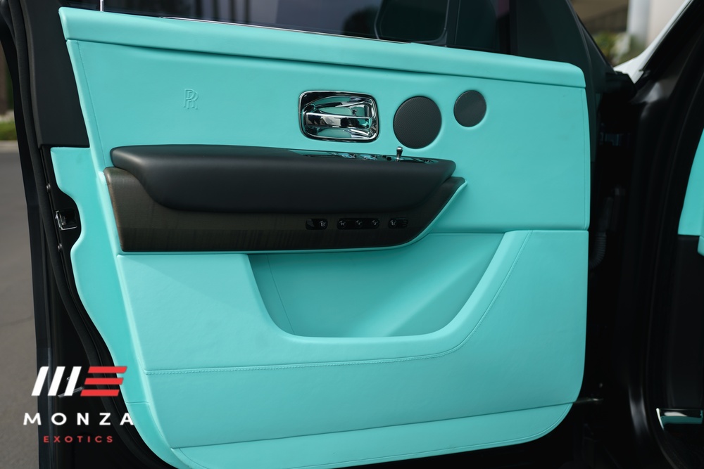 2024 Rolls-Royce Cullinan interior Tiffany Blue / White luxury rental