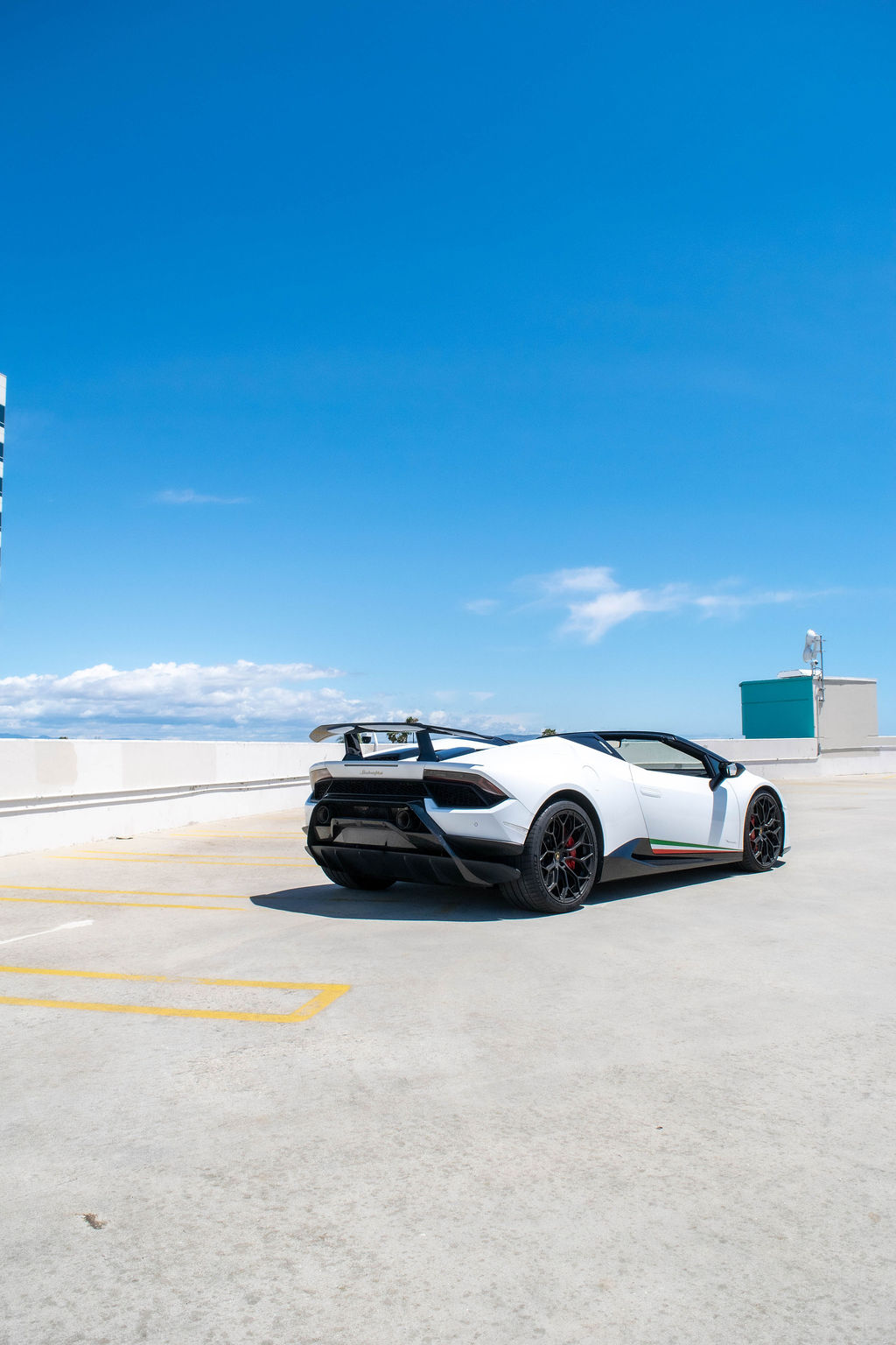 Lamborghini Huracan rental, the V10 supercar most people have seen in person
