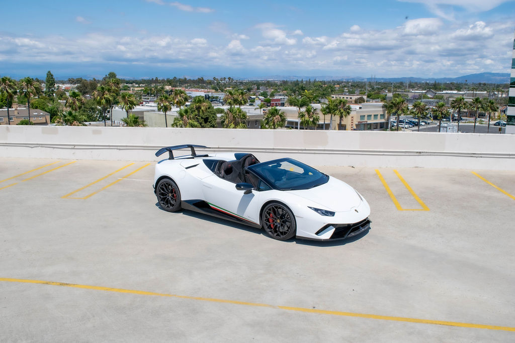 Lamborghini Huracan rental, a mid-engined V10 with a 150 liter front trunk