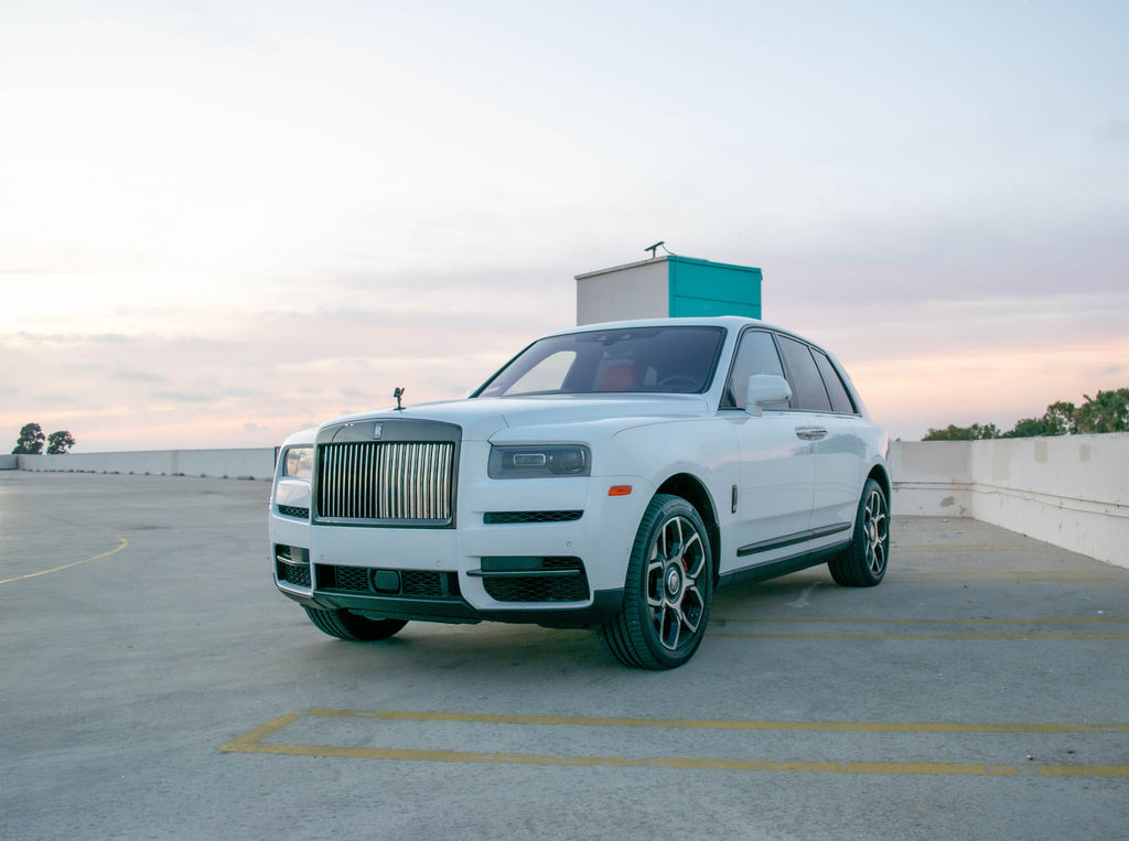 Rolls Royce Cullinan rental in white, a 6.75 liter twin-turbo V12
