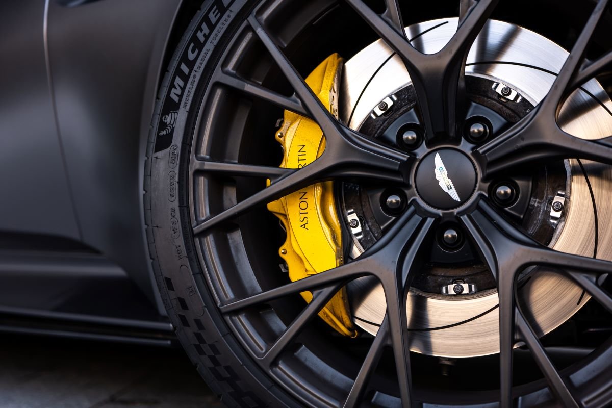 Wheel detail on a grey Aston Martin DB12 Volante rental