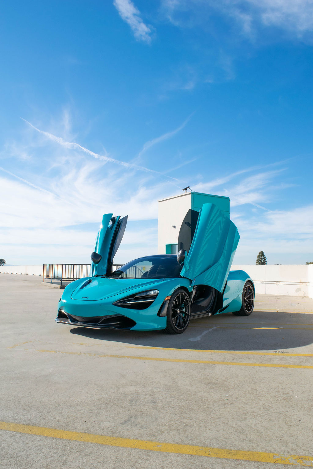 Turquoise McLaren 720S MSO, 2 seats, RWD