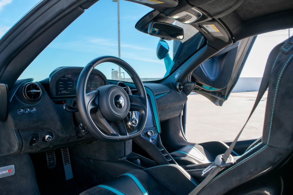 Turquoise McLaren 720S MSO, RWD 2 seat rental