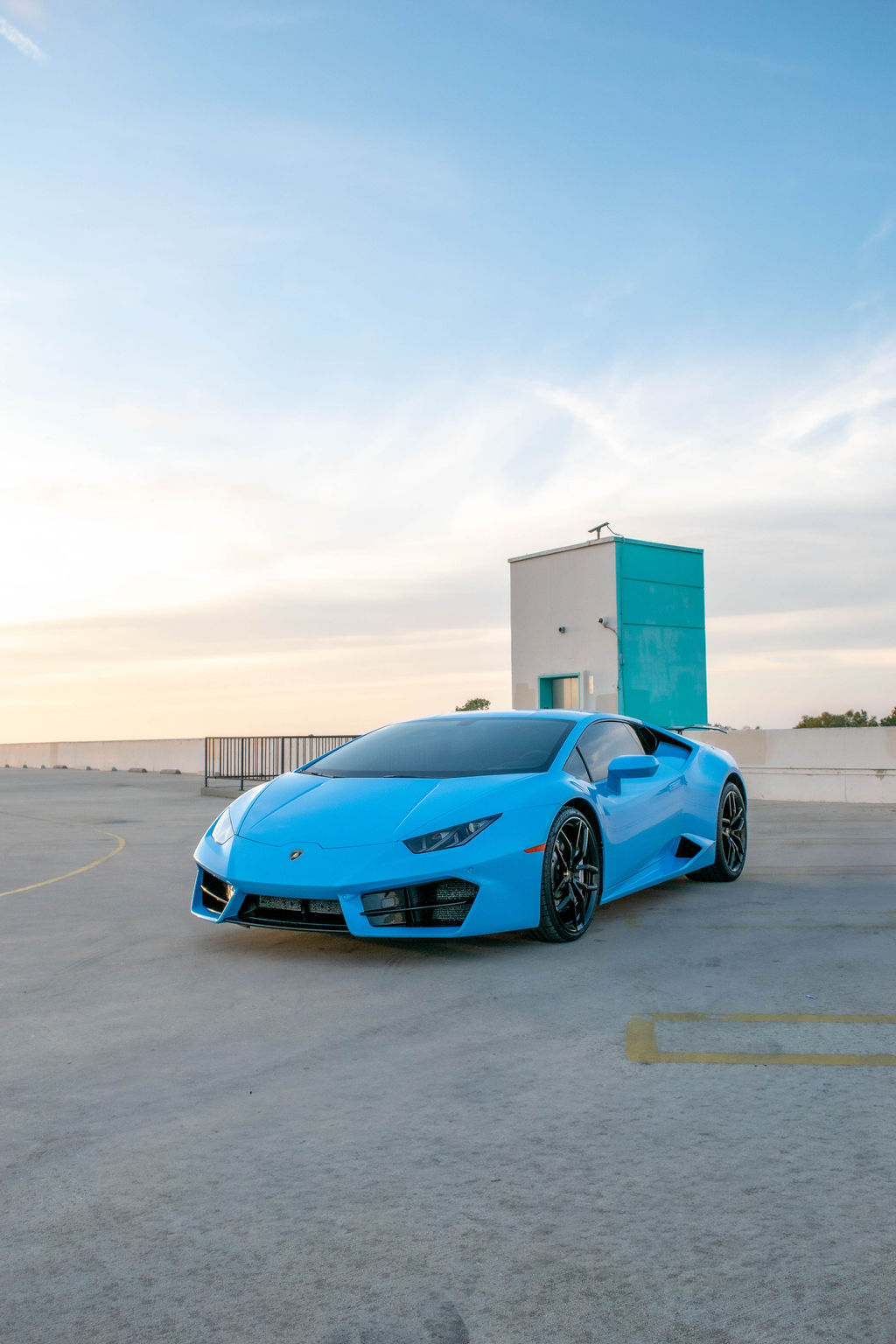 Pink Lamborghini Huracan 2 seat 2 door supercar