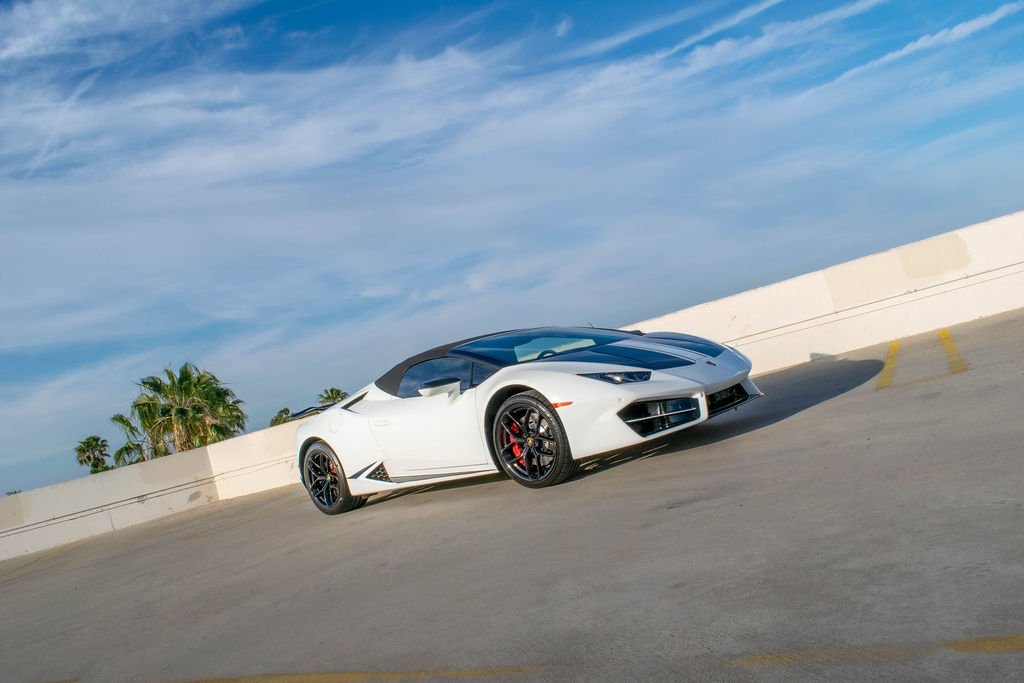 White Lamborghini Huracan Spyder 2 seat 2 door supercar