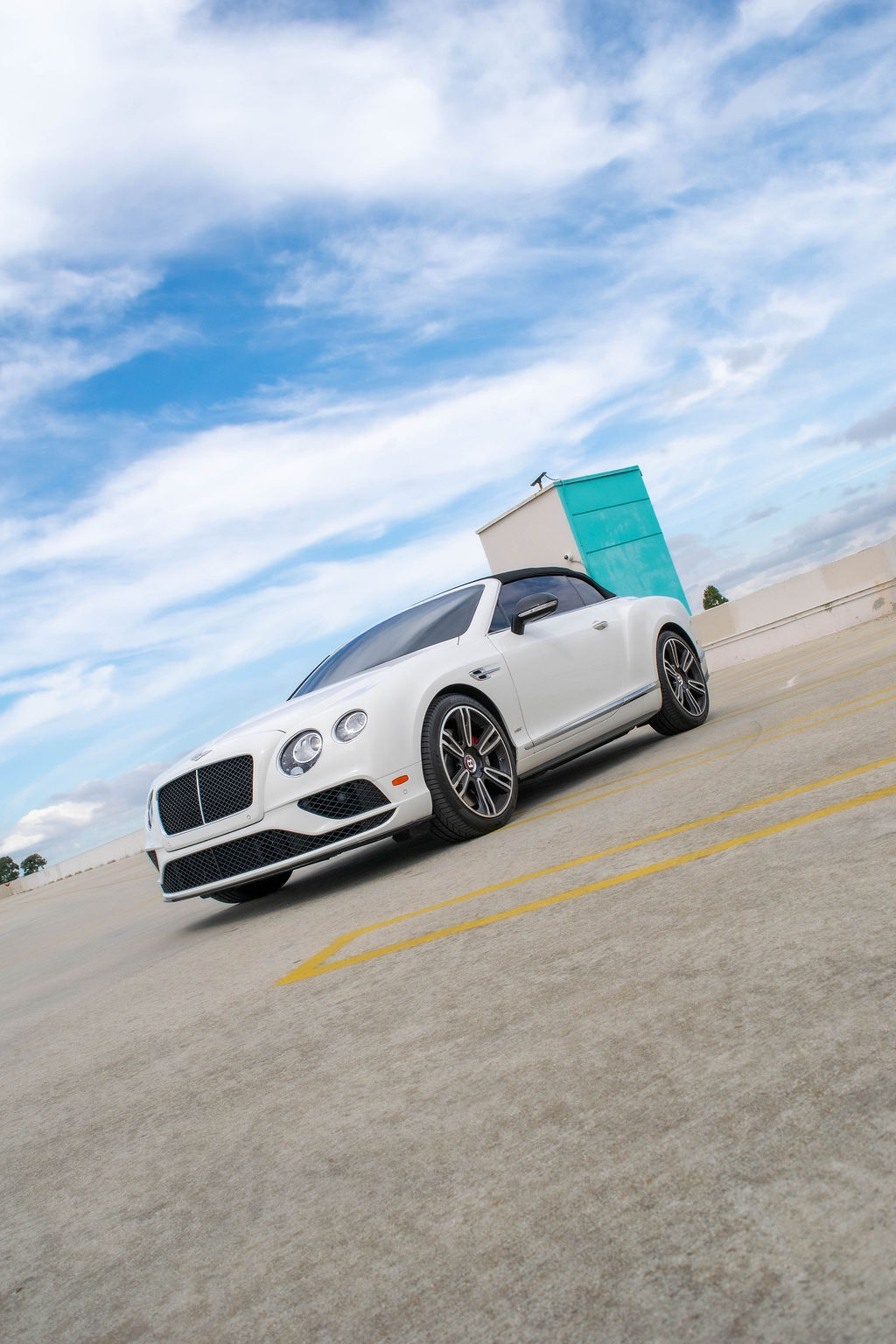 White Bentley Continental GTC luxury sedan with 4 seat cabin, Orange County rental