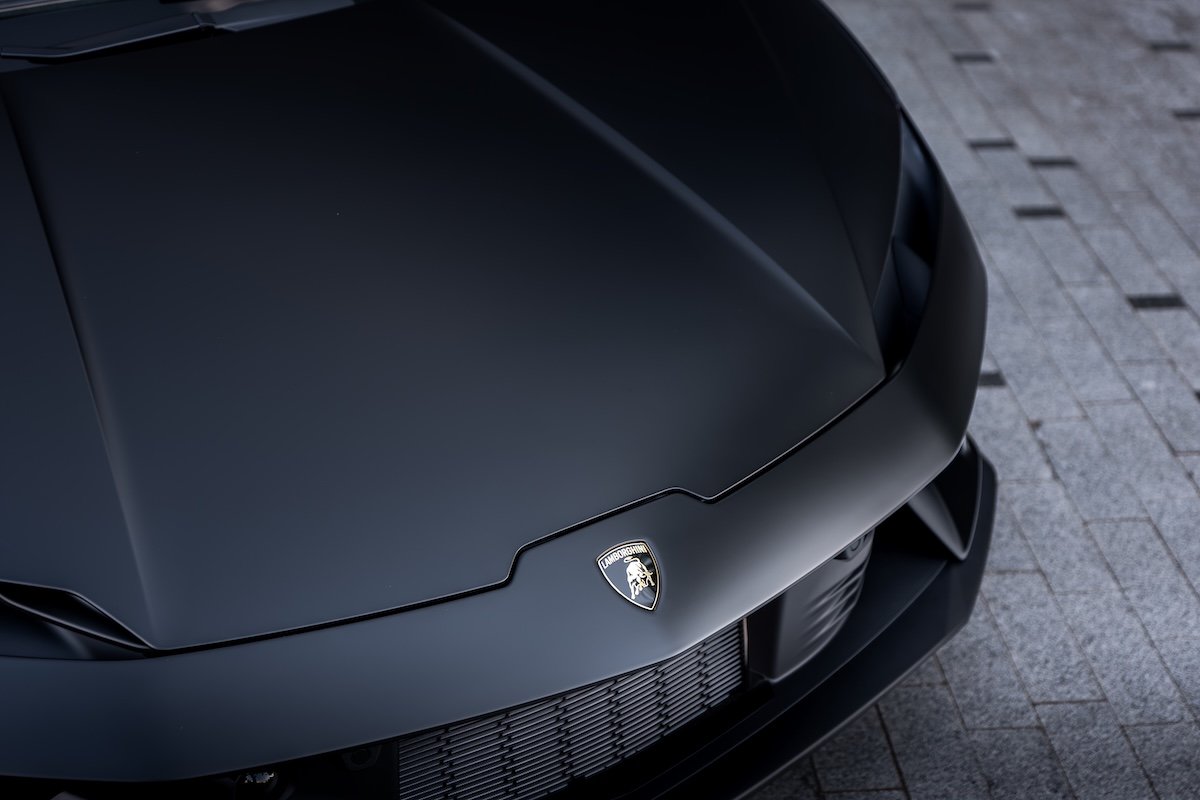 Black Lamborghini Temerario hood