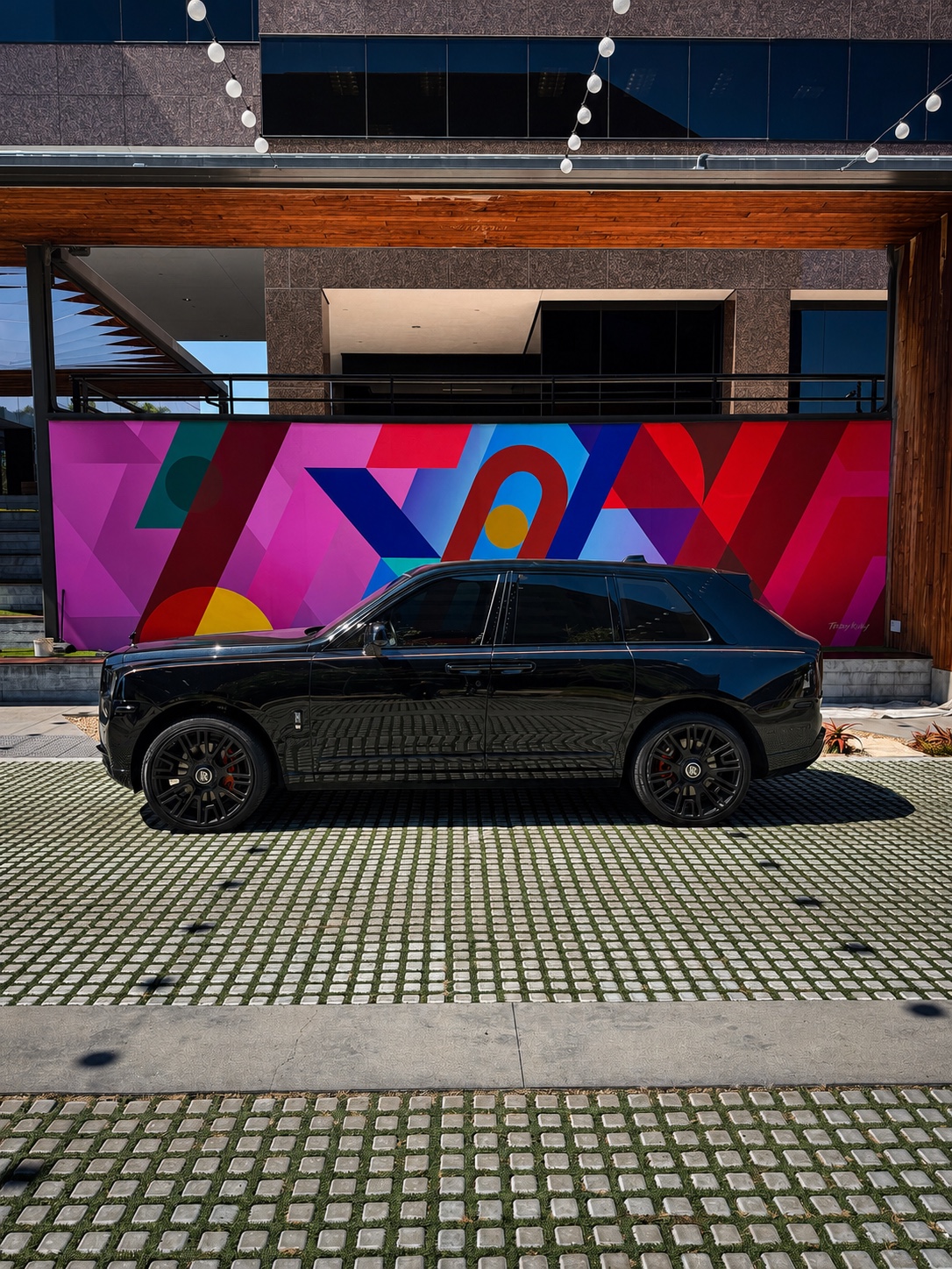 Black Rolls Royce Cullinan Black Badge, Luxury SUV rental in Orange County