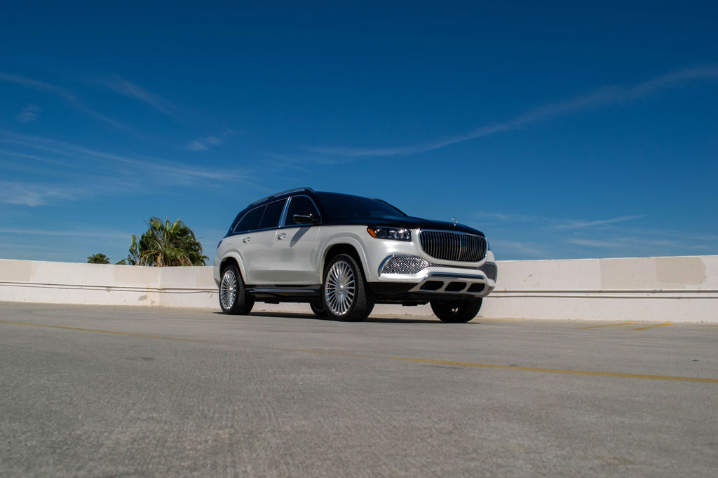 2-Tone Maybach GLS 600 luxury SUV rental delivered in Orange County
