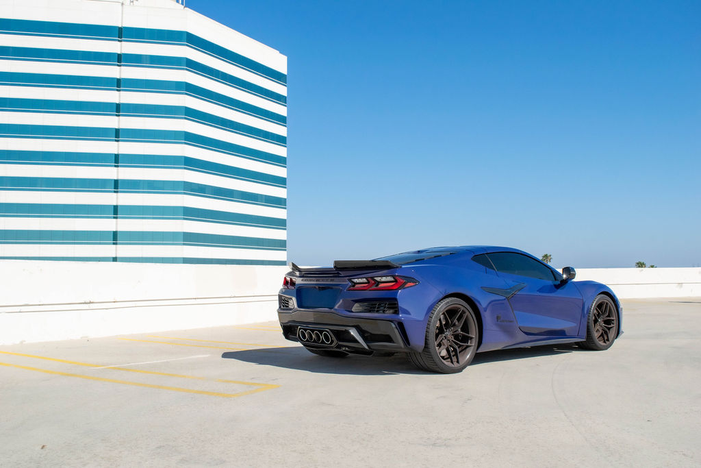 Chevrolet Corvette C8 Z06 in Blue with Black interior, Orange County rental