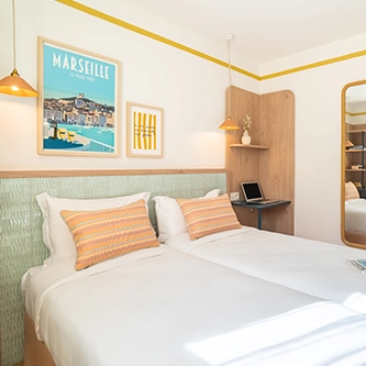 Soléo Prado, hotel room with double bed in Marseille, comfortable in the Prado district near the Boulevard de Louvain.