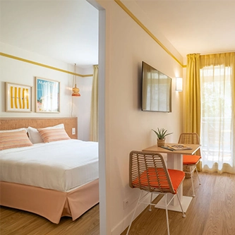 Soléo Prado, apartment in Marseille with separate bedroom and sofa, ideal near the Prado beaches in the 13008.