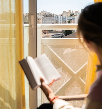 Soléo Prado, hotel room in Marseille, comfortable and colorful in the Prado district near the Boulevard de Louvain.