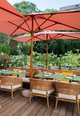 Soléo Prado, terrasse à Marseille, espace détente lumineux dans le 13008 près du boulevard de Louvain.