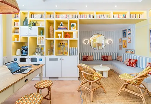 Hôtel avec espaces de travail partagés coworking Marseille Prado