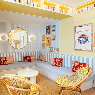 Soléo Prado, hotel reception in Marseille, warm welcome in the Prado district near the Boulevard de Louvain.