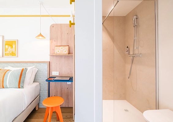 Soléo Prado, room with bathroom in Marseille, modern comfort in the Prado district near the beaches.