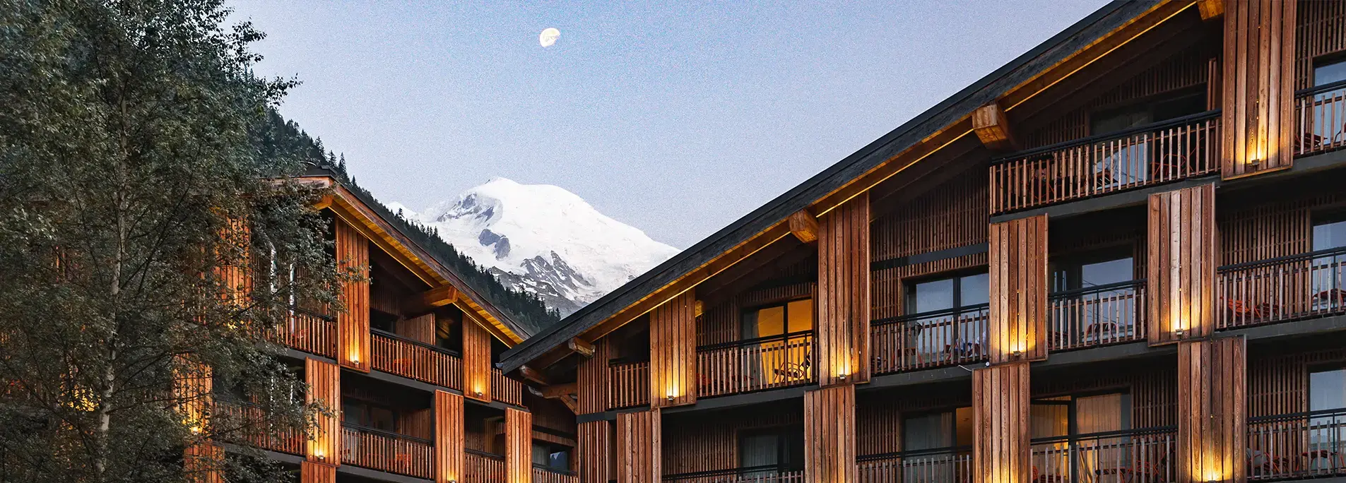 façade hôtel heliopic chamonix
