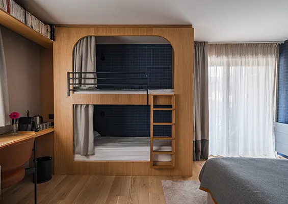 Chambre familiale lit superposés heliopic chamonix mont-blanc