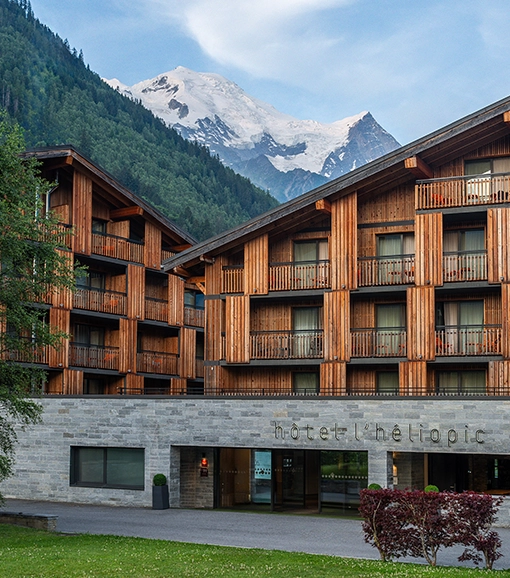 façade hôtel heliopic chamonix 5