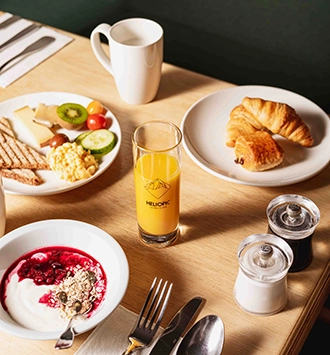 Photo breakfast hotel Heliopic Chamonix Mont-Blanc