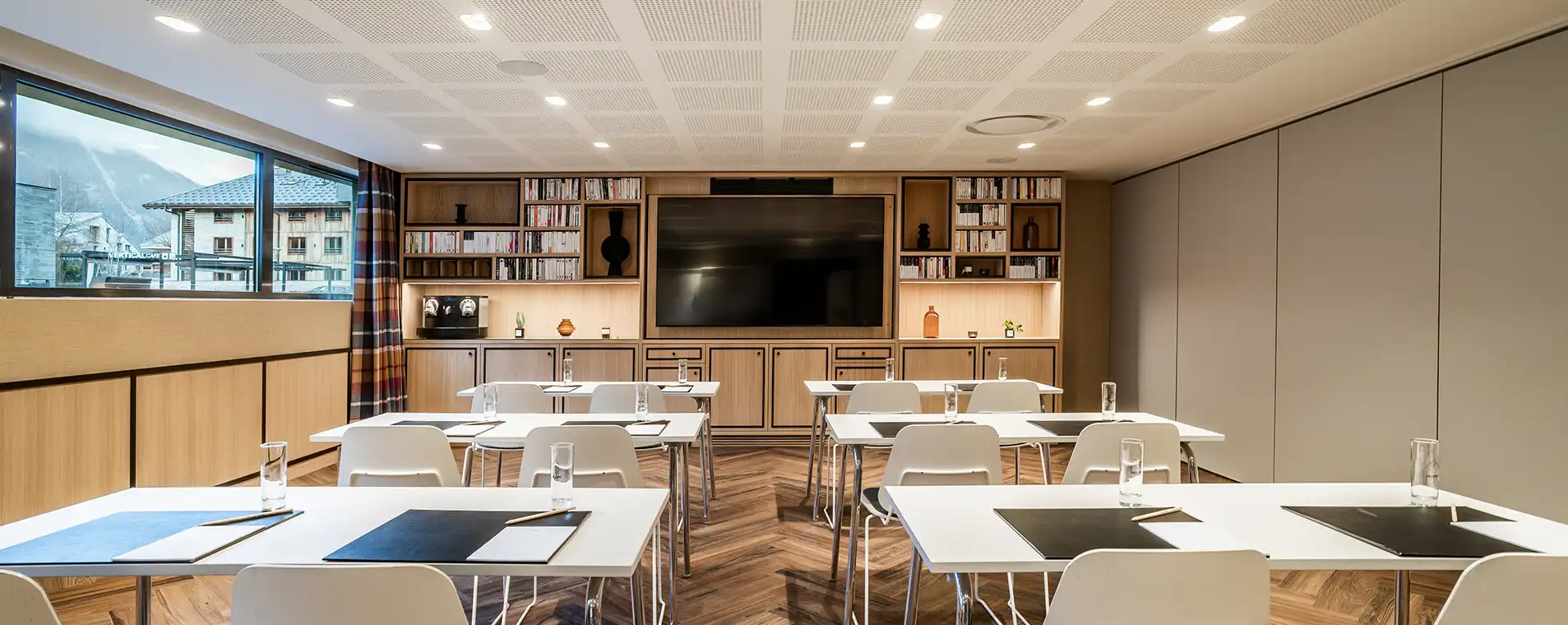 Seminar room at the Heliopic Chamonix Mont-Blanc hotel 