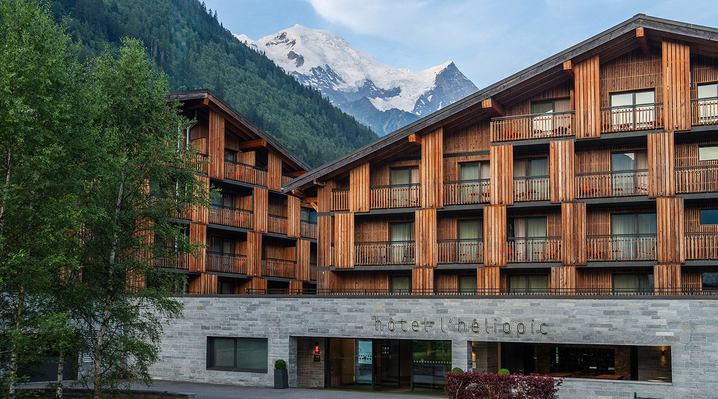 façade hôtel heliopic chamonix 5