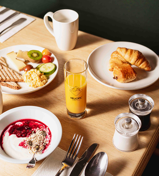 viennoiserie 2 petit-déjeuner heliopic chamonix mont-blanc
