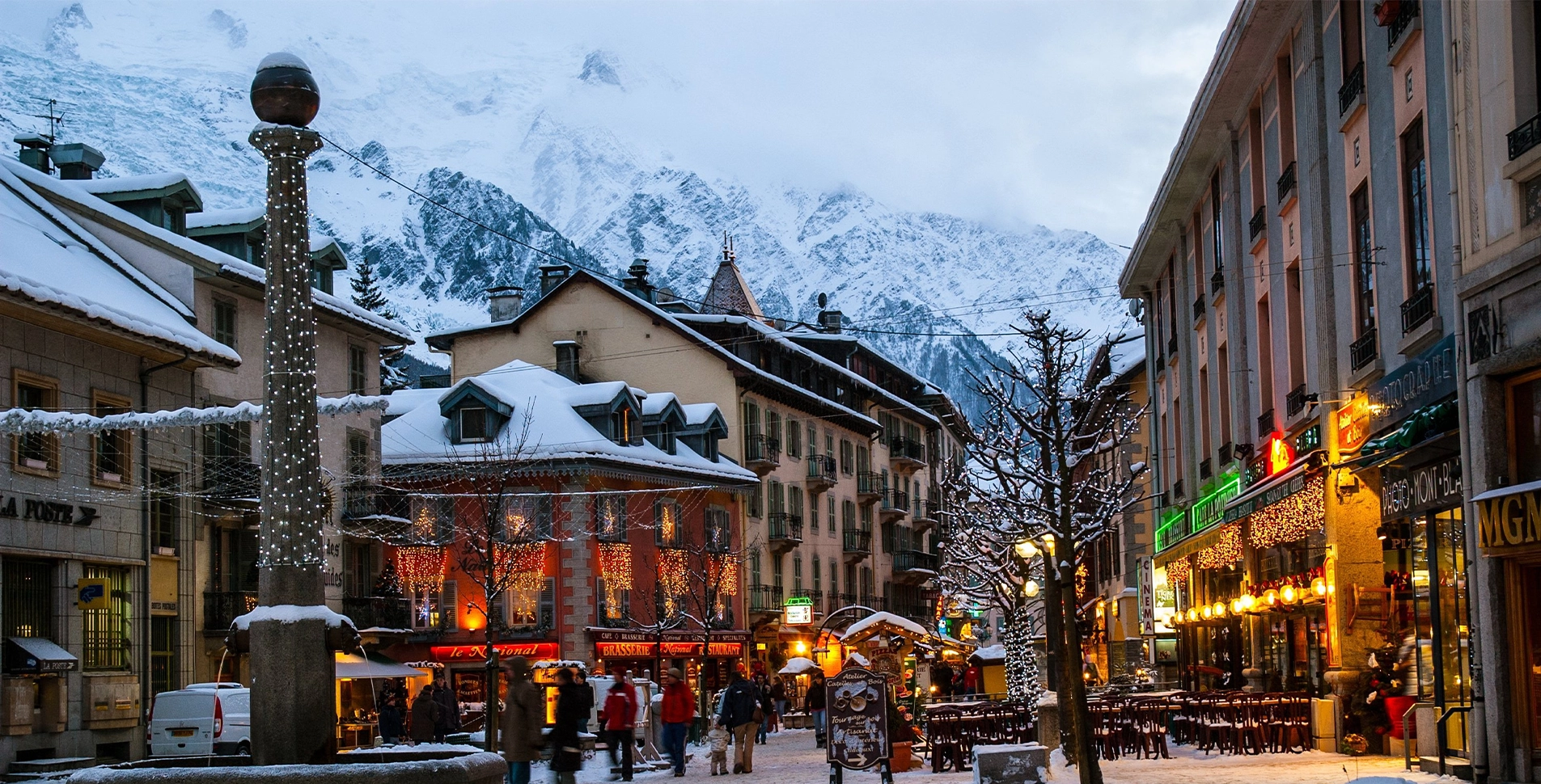 Village de chamonix décoré pour l'hiver