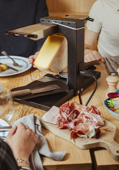 Fondue table Heliopic Chamonix Mont-Blanc