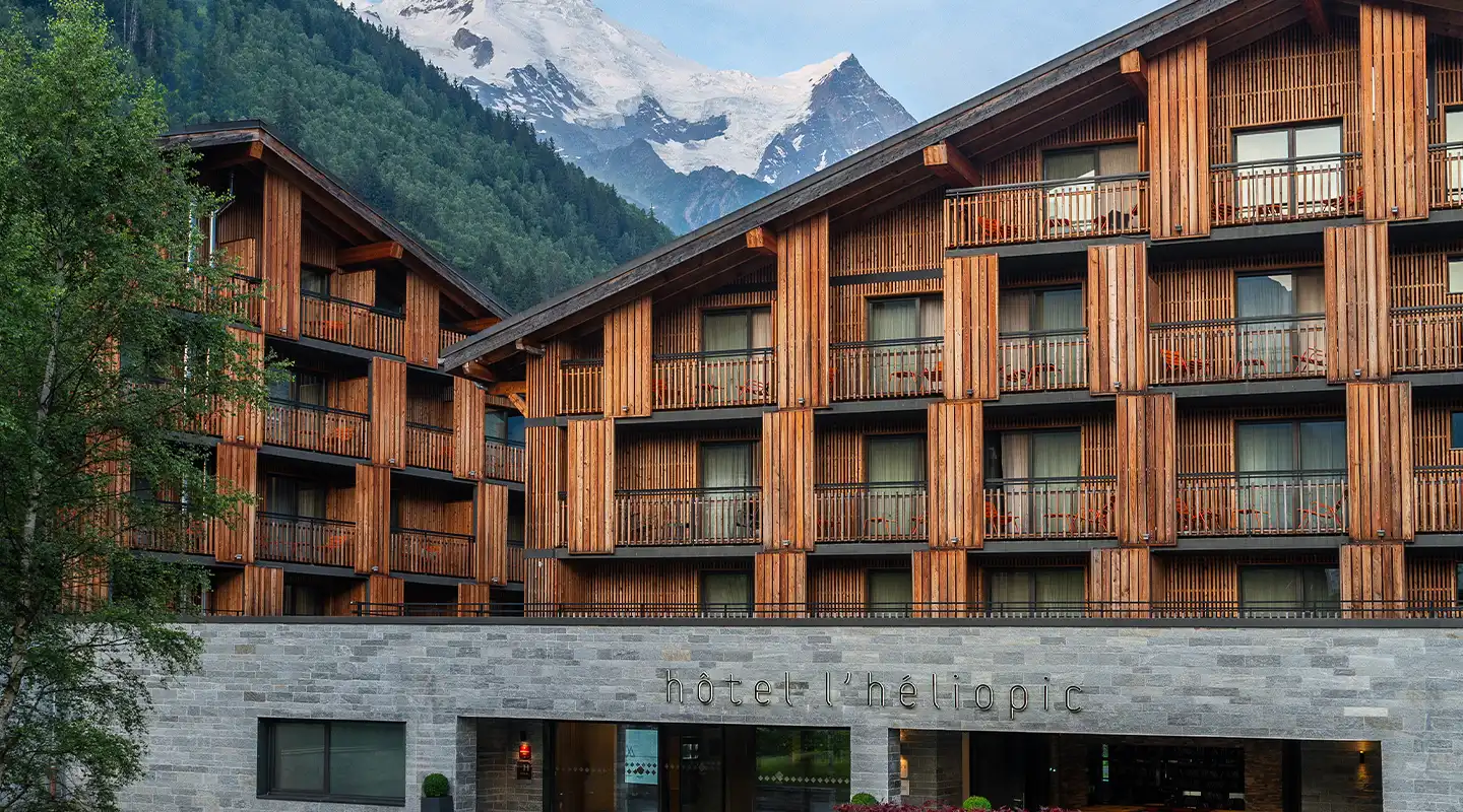 façade hôtel heliopic chamonix 5
