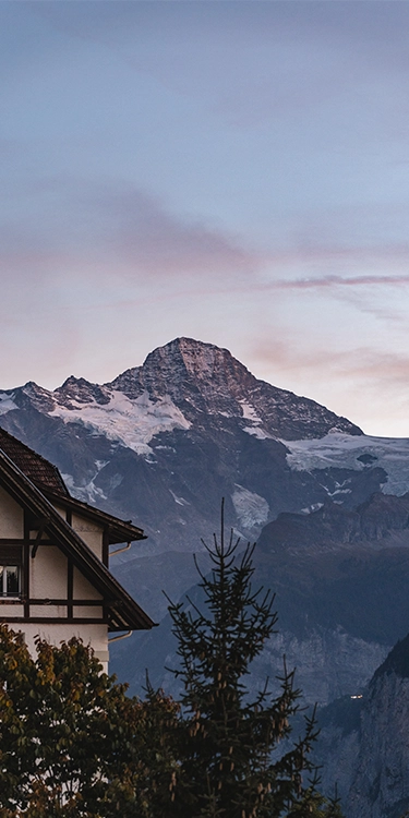 Blick auf die Berge vom Hotel Braunbär in Wengen