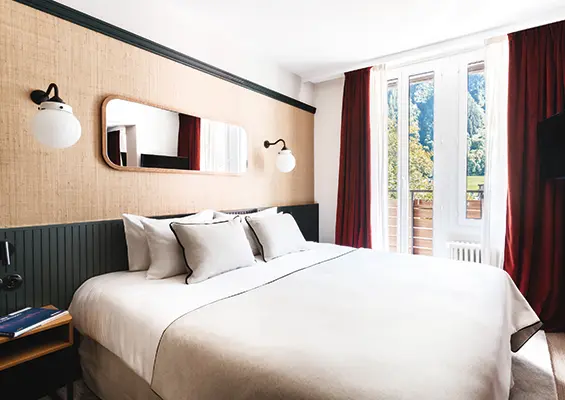 Chambre communicante vue deuxième chambre Braunbär hôtel Wengen