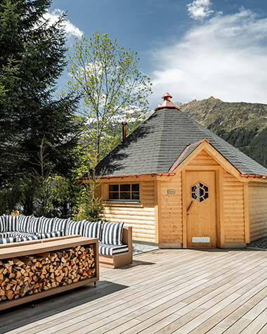 Außensauna im Braunbär Hotel & Spa in Wengen