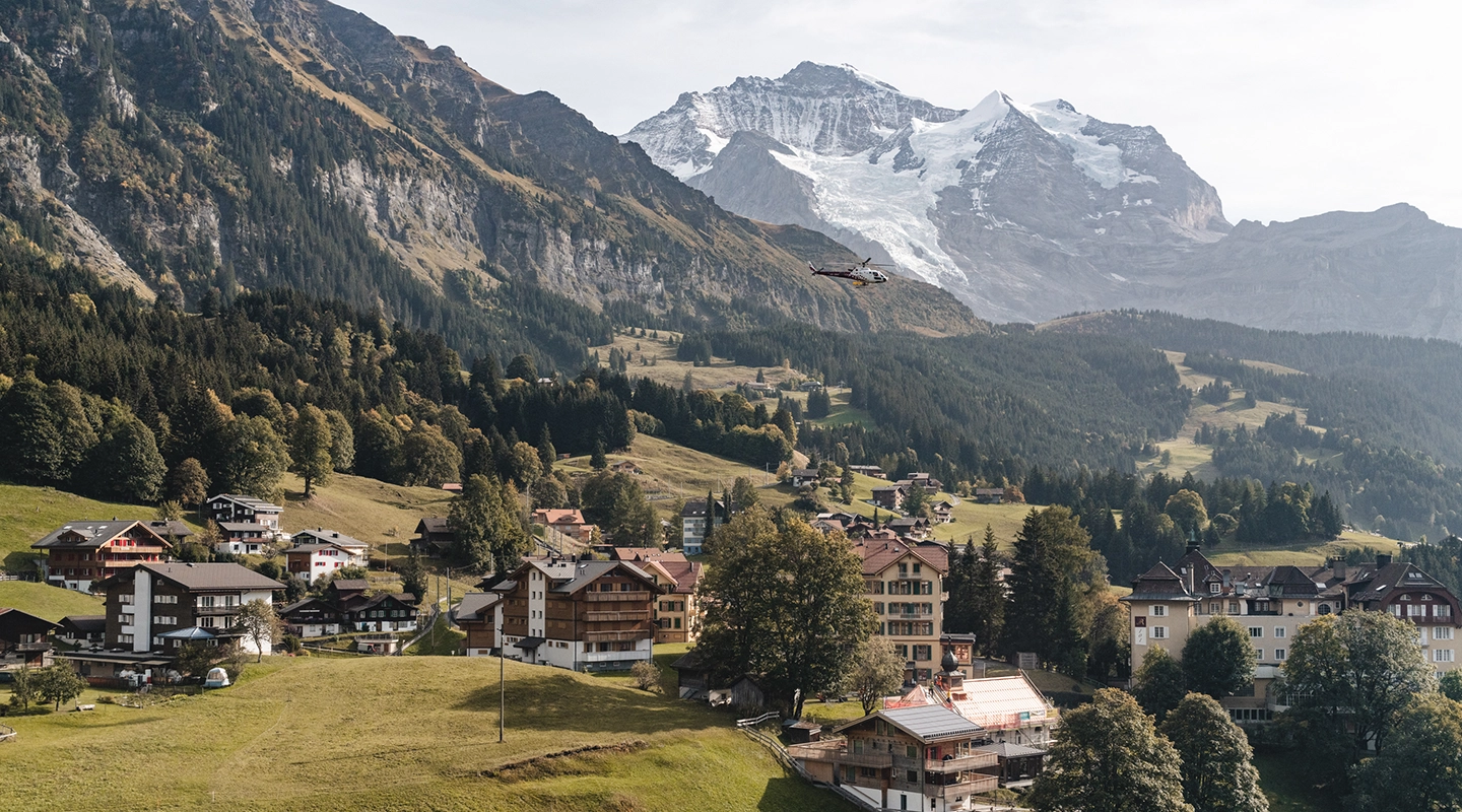 village de wengen et vue sur les montagnes Braunbär Hotel & Spa à Wengen