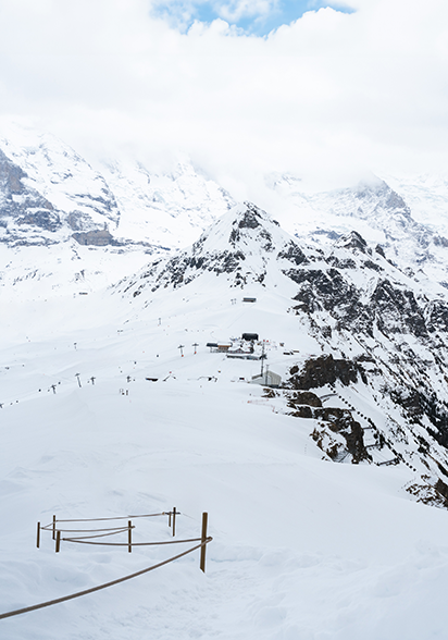 Snowy mountains Braunbär Hotel & Spa in Wengen 